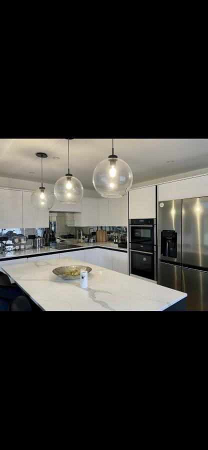 3 Bedroom House Hildenborough מראה חיצוני תמונה